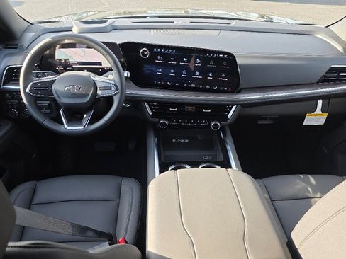 New 2026 Chevrolet Suburban Z71 w/ Z71 Off-Road Package image 2