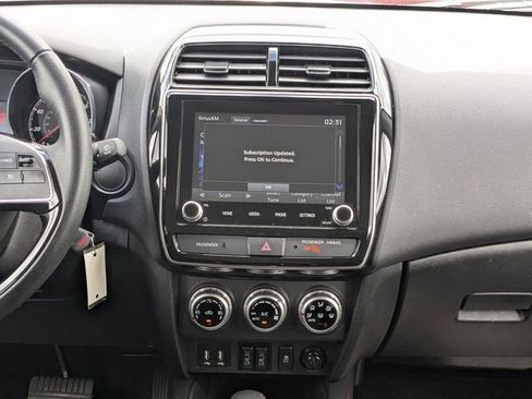 Used 2025 Mitsubishi Outlander Sport LE AWD/4WD image 17