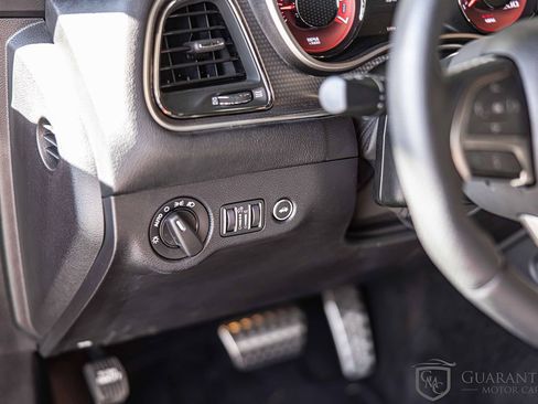 Used 2015 Dodge Challenger SRT Hellcat image 22