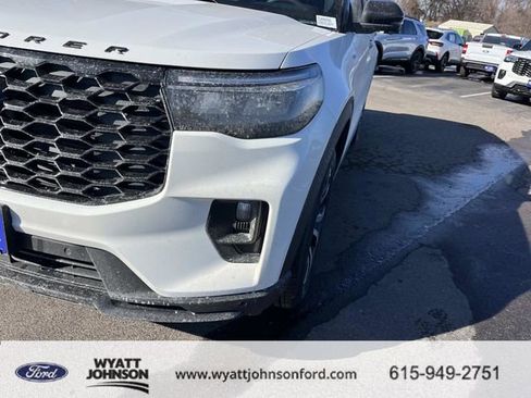 New 2026 Ford Explorer ST-Line AWD/4WD image 9