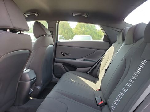 New 2026 Hyundai Elantra Sport FWD image 11