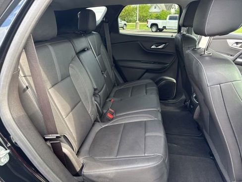 Used 2024 Chevrolet Blazer LT w/ LPO, Black Grille Bar Package FWD image 35