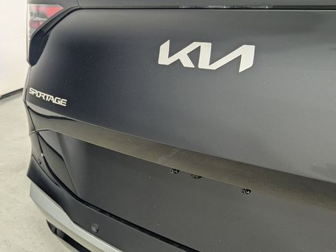 New 2026 Kia Sportage SX FWD image 8