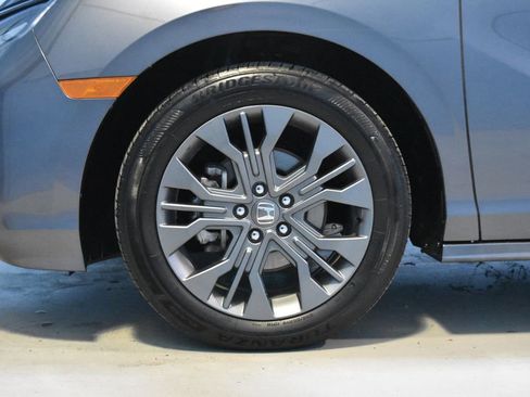 Used 2025 Honda Odyssey Touring image 28