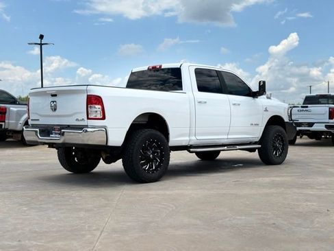 Used 2022 RAM 2500 Big Horn AWD/4WD image 2
