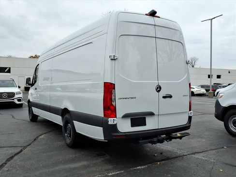 New 2025 Mercedes-Benz Sprinter 2500 image 3