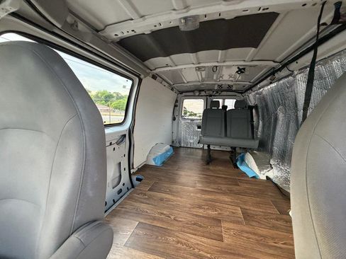 Used 2007 Ford E-250 and Econoline 250 RWD image 26