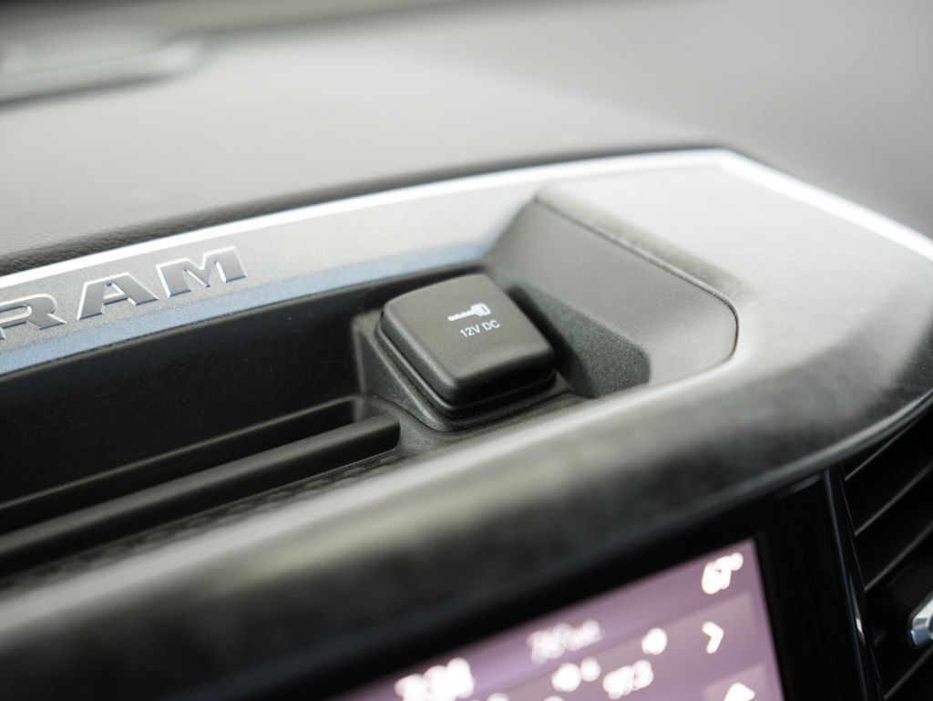 Used 2019 RAM 1500 Big Horn AWD/4WD image 19