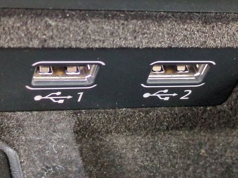 Used 2019 Audi Q8 Premium Plus w/ Premium Plus image 23