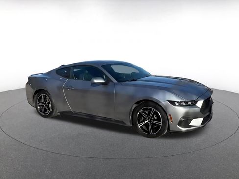 Used 2024 Ford Mustang Premium image 2