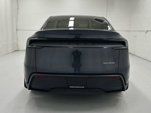 Used 2026 Tesla Model Y Long Range image 7