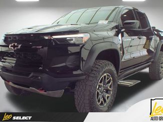 Used 2025 Chevrolet Colorado ZR2 w/ Technology Package AWD/4WD video 1