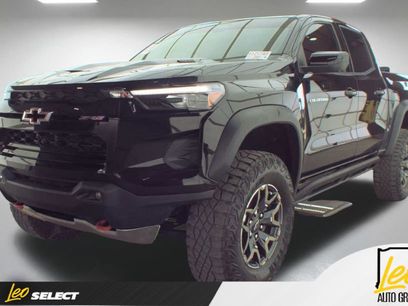 Used 2025 Chevrolet Colorado ZR2 w/ Technology Package