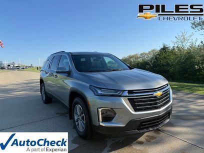 Used 2023 Chevrolet Traverse LT