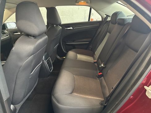 Certified 2023 Chrysler 300 Touring w/ Sport Appearance Package image 19