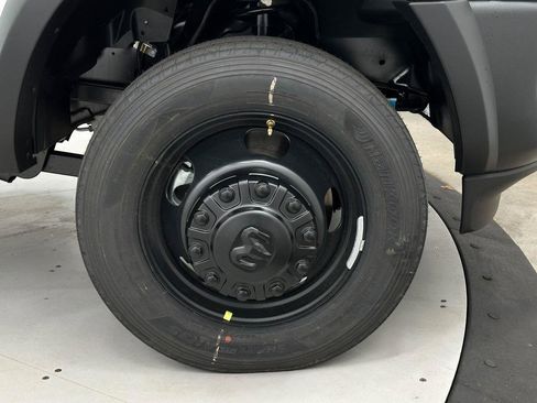 New 2024 RAM 5500 Tradesman image 30