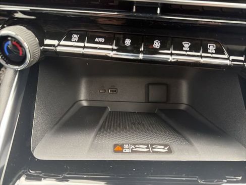 New 2026 Chevrolet Traverse High Country FWD image 27