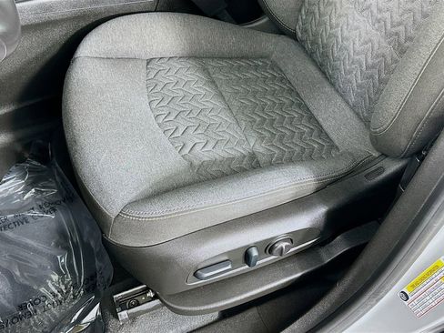 Used 2022 Chevrolet Equinox LT image 27