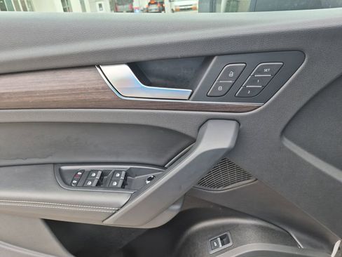 Used 2024 Audi Q5 2.0T Premium Plus image 13