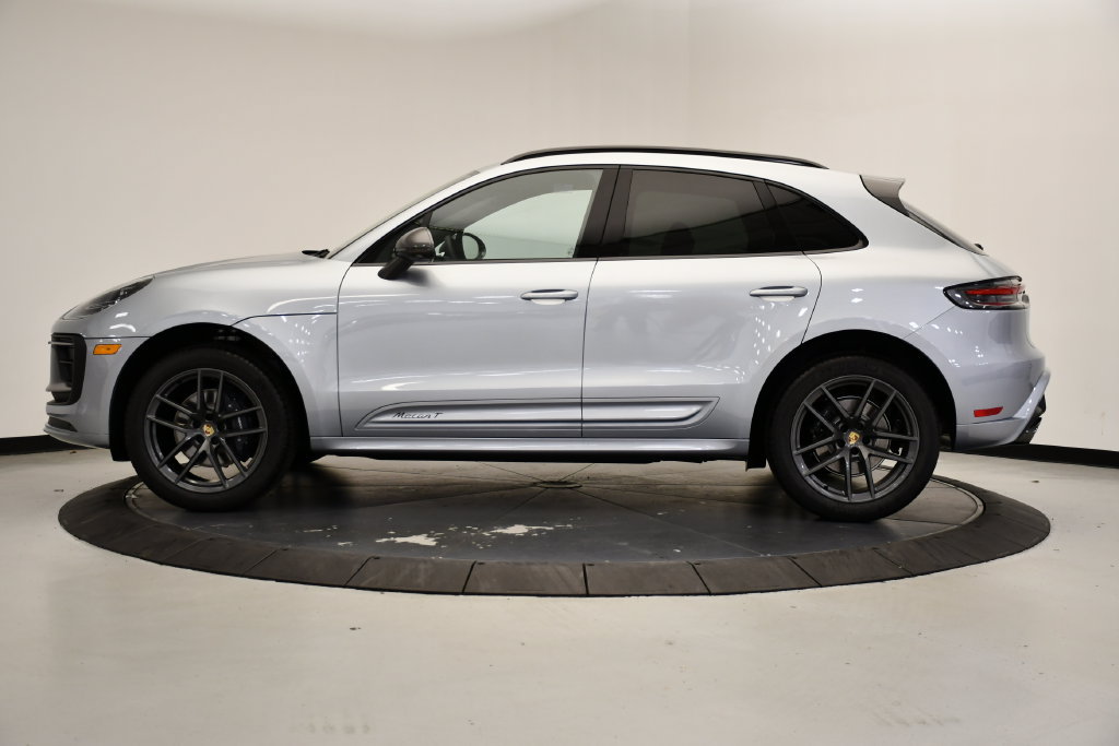 Certified 2026 Porsche Macan Turbo AWD/4WD image 2