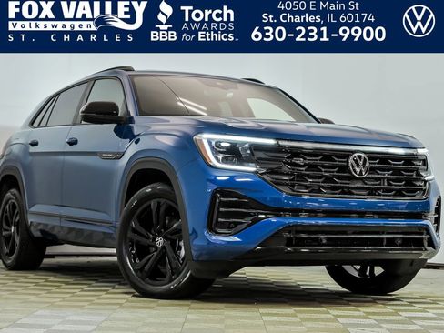 Certified 2025 Volkswagen Atlas Cross Sport SEL R-Line AWD/4WD image 1