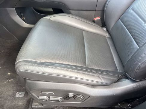 Used 2025 Hyundai Santa Fe Calligraphy FWD image 27