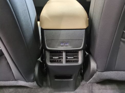Used 2025 Chevrolet Equinox ACTIV w/ Safety and Technology Package AWD/4WD image 16