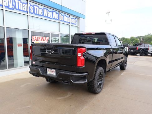 New 2026 Chevrolet Silverado 1500 LT Trail Boss w/ LT Trail Boss Premium Package AWD/4WD image 3