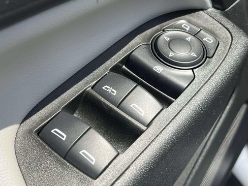 Used 2024 Chevrolet Equinox LS w/ Driver Confidence II Package FWD image 19