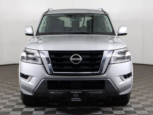 Used 2021 Nissan Armada SV w/ SV Appearance Package image 12