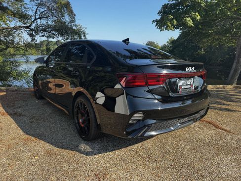 Used 2022 Kia Forte GT-Line FWD image 8