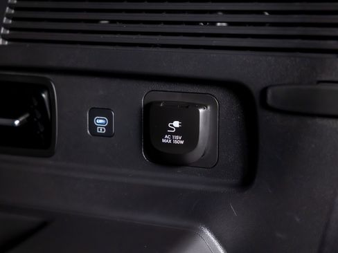 Used 2024 Hyundai Santa Fe Limited image 39