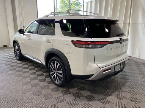 Used 2022 Nissan Pathfinder Platinum w/ Cargo Package AWD/4WD image 5