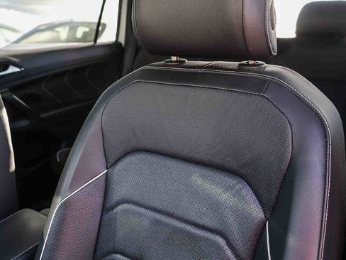 Used 2024 Volkswagen Tiguan SEL R-Line image 27