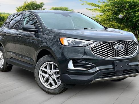 Used 2023 Ford Edge SEL image 1