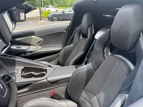 Used 2023 Chevrolet Corvette Stingray Preferred Cpe w/ Z51 Performance Package RWD image 6