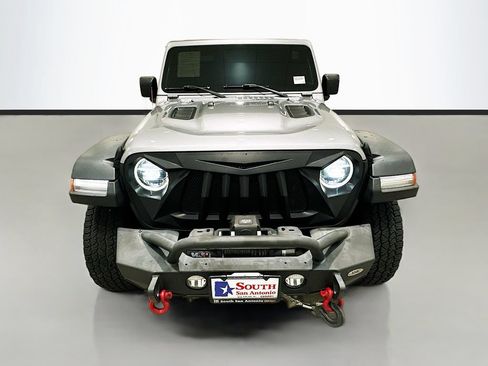Used 2021 Jeep Wrangler Unlimited Rubicon AWD/4WD image 2