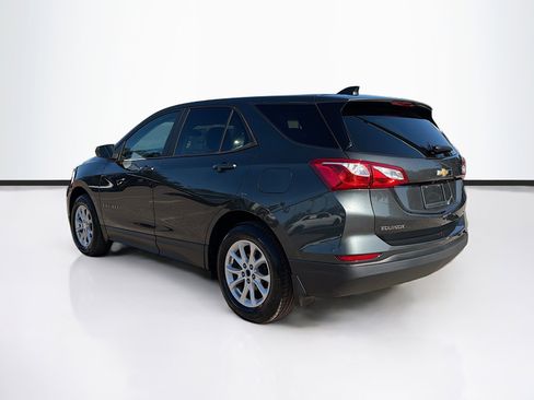 Used 2020 Chevrolet Equinox LS w/ LS Convenience Package image 5