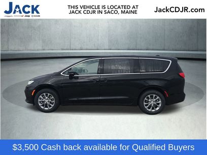 New 2026 Chrysler Pacifica Limited