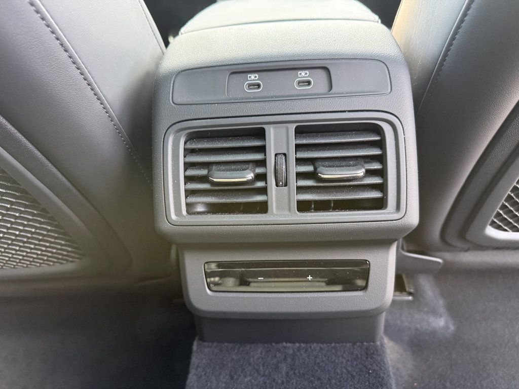 Used 2025 Audi SQ5 Premium Plus AWD/4WD image 35