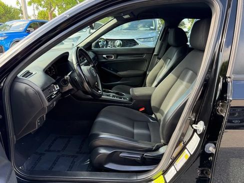 Used 2023 Honda Civic Sport image 12