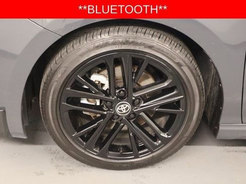 Used 2025 Toyota Camry SE image 9