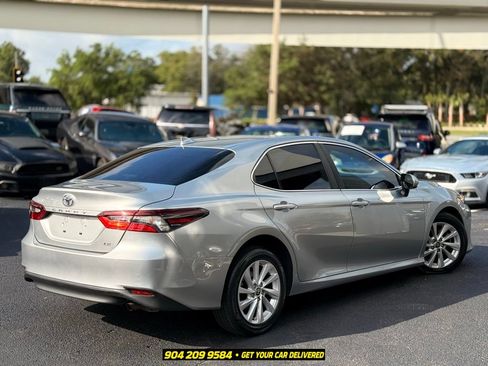 Used 2022 Toyota Camry LE FWD image 7
