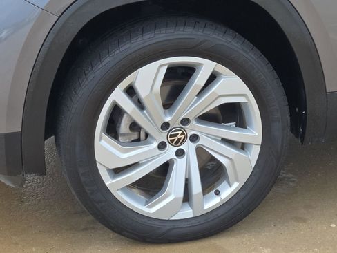 Used 2022 Volkswagen Atlas SE FWD image 11