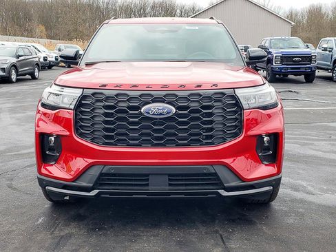 New 2026 Ford Explorer ST-Line w/ ST-Line Street Pack image 2