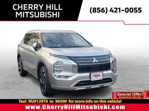 Used 2024 Mitsubishi Outlander SEL AWD/4WD image 1