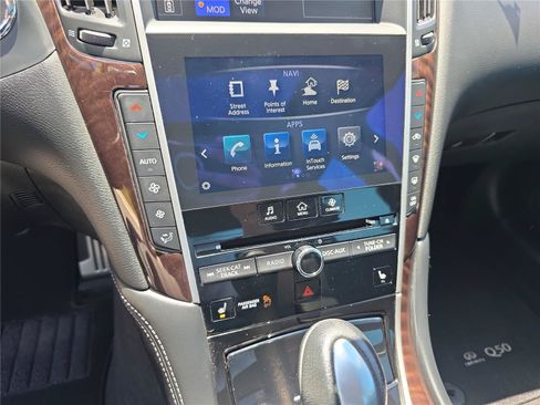 Used 2017 INFINITI Q50 Red Sport 400 AWD/4WD image 20