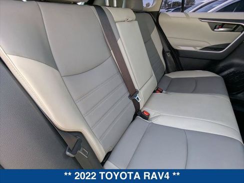 Used 2022 Toyota RAV4 XLE Premium w/ Carpet Mat Package (TMS) AWD/4WD image 22