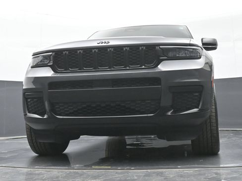 Used 2021 Jeep Grand Cherokee L Laredo AWD/4WD image 43