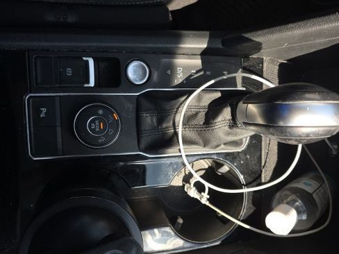 Used 2019 Volkswagen Atlas SEL image 27